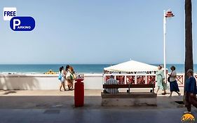 Delfin Azul 2 Free Parking By Cadiz Time